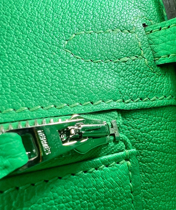 HERMES 2023 Birkin 25 Vert Comics Color Handbag in Togo Leather with Palladium Hardware