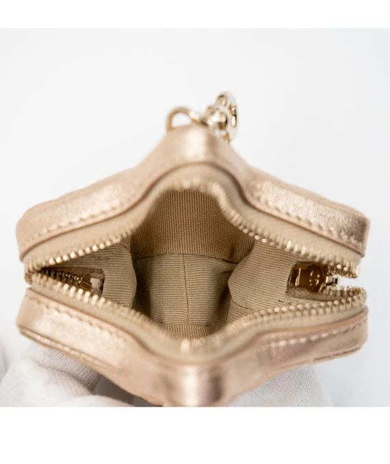 Chanel Metallic Gold Lambskin Walk Of Fame Star Clip On Coin Purse