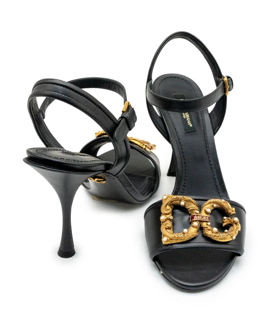 Dolce & Gabbana Size 38 Calfskin Sandals With D&G Amore Logo