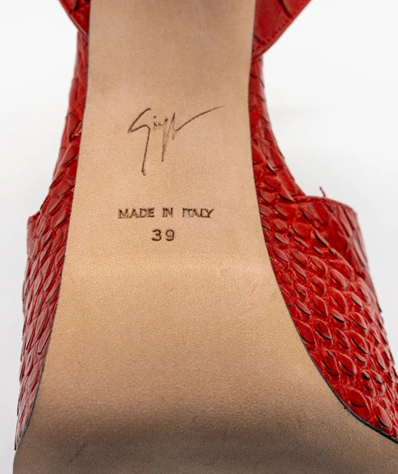 Giuseppe Zanotti Size 39 Crock Embossed Chunky Platform Sandals in Red