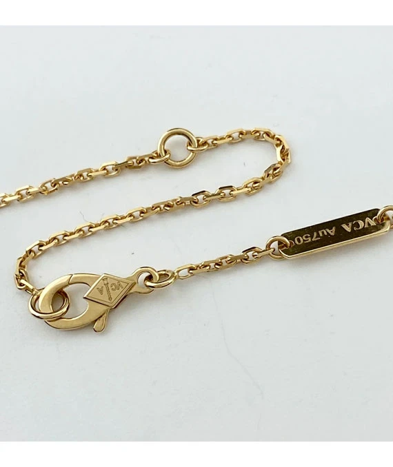 Van Cleef & Arpels Vintage Alhambra Mother of Pearl Pendant Necklace in 18k Yellow Gold