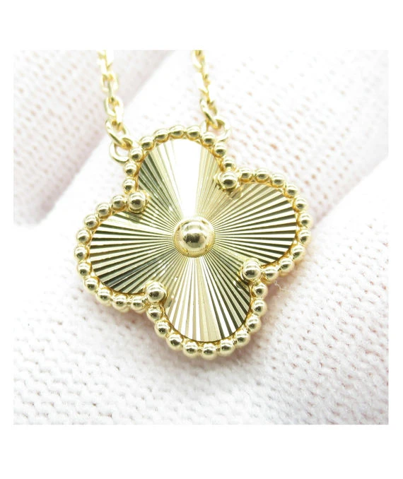 Van Cleef & Arpels Vintage Alhambra Necklace In 18k Yellow Gold