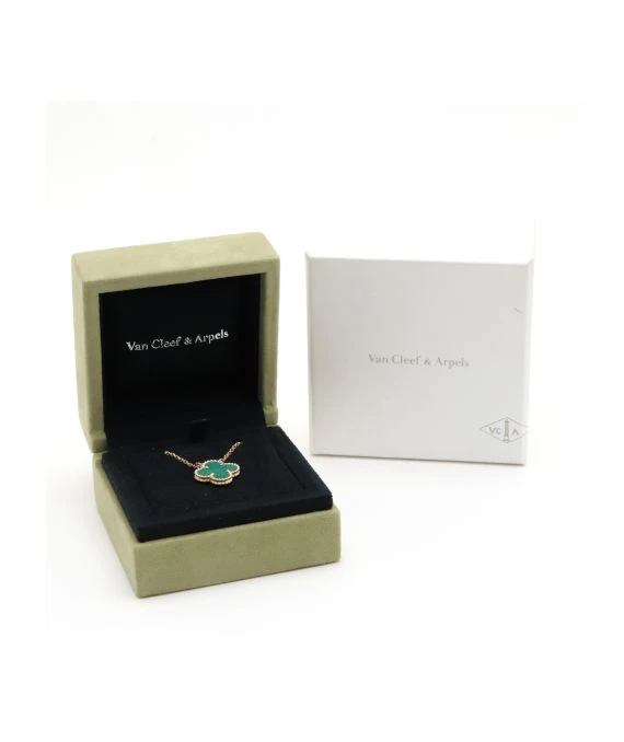 Van Cleef & Arpels Vintage 18k Yellow Gold Necklace with Alhambra Malachite Pendant