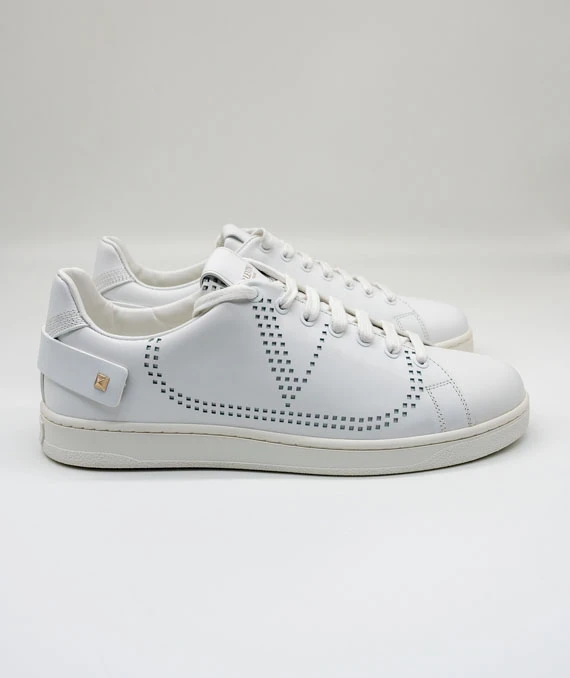 Valentino Size 41 White Leather Backnet Rockstud Low Top Sneakers