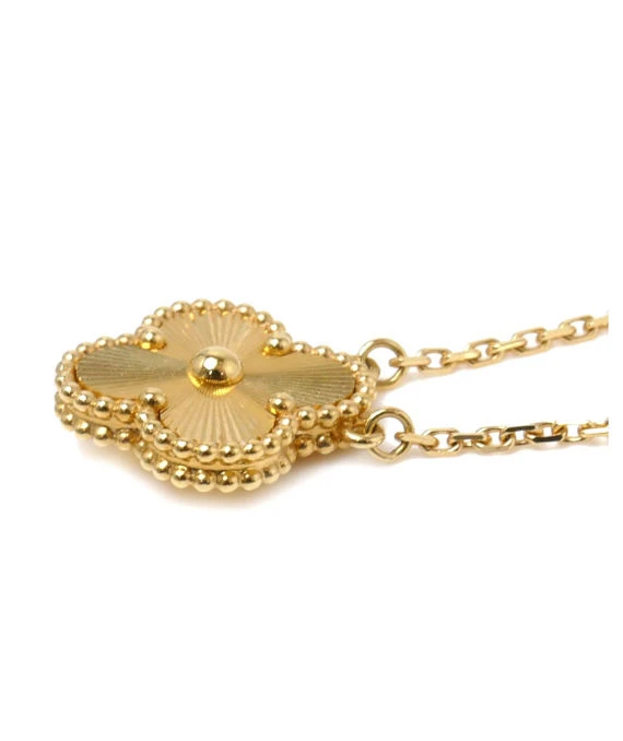 Van Cleef & Arpels Vintage Alhambra Pendant 18k Yellow Gold Necklace