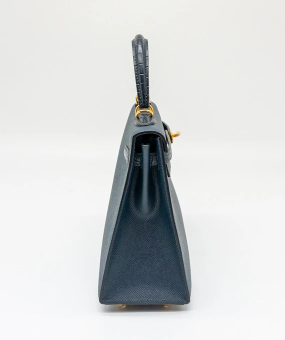 Hermes (Stamp B) Size 25 Blue Minuit Madame Leather Kelly Handbag with Gold Hardware