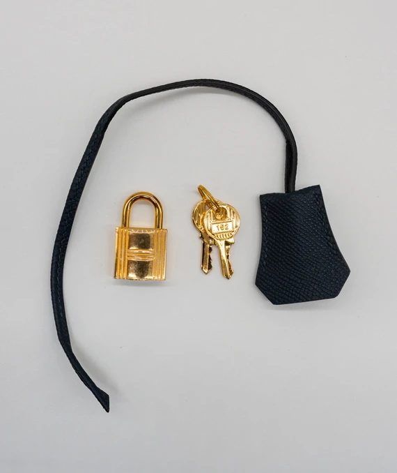 Hermes (Stamp B) Size 25 Blue Minuit Madame Leather Kelly Handbag with Gold Hardware